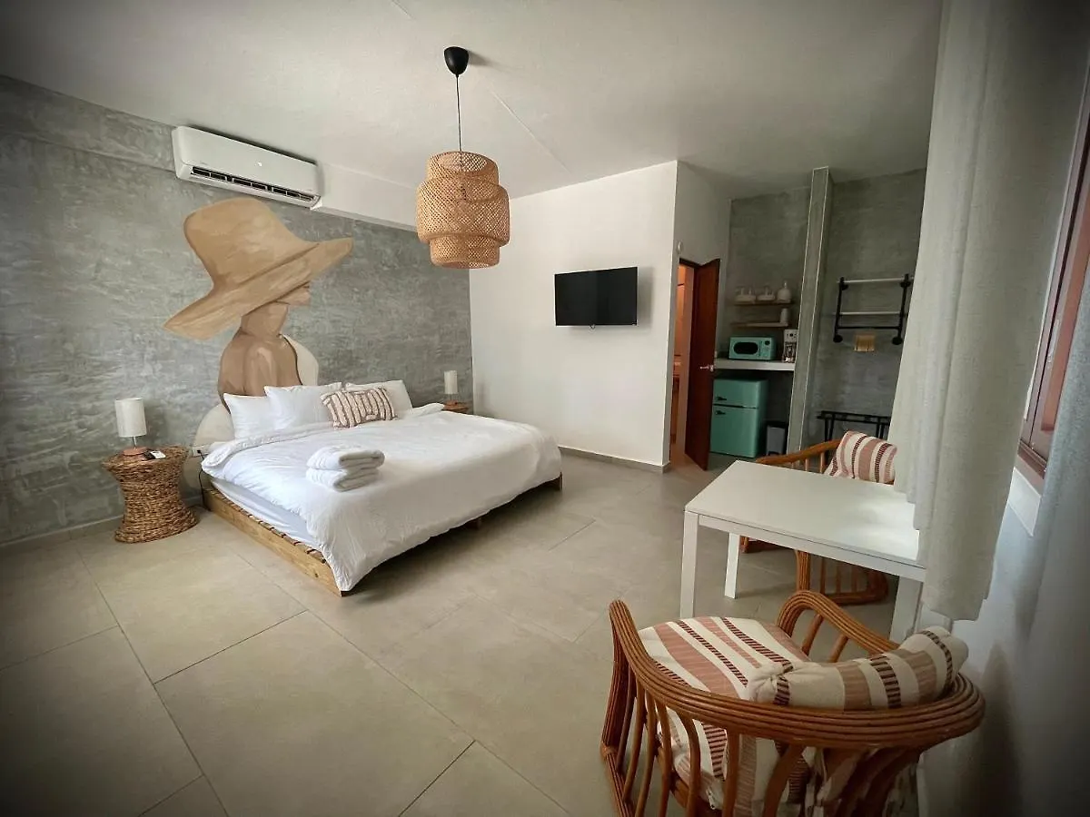 بيت ضيافة 1 Corcega Beachfront Suites رينكون