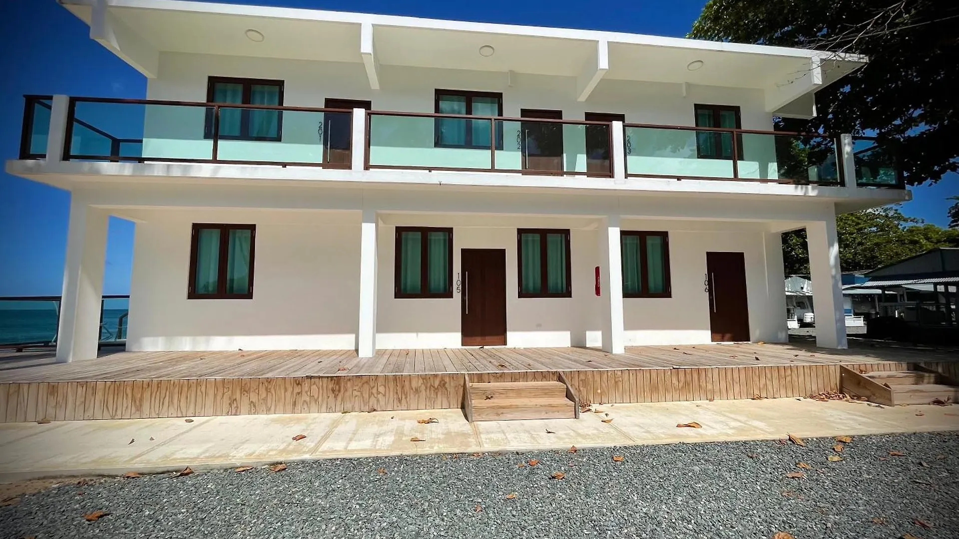 1 Corcega Beachfront Suites رينكون 0*,