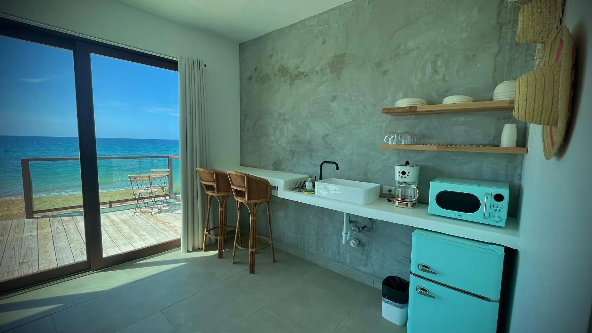 1 Corcega Beachfront Suites رينكون بيت ضيافة
