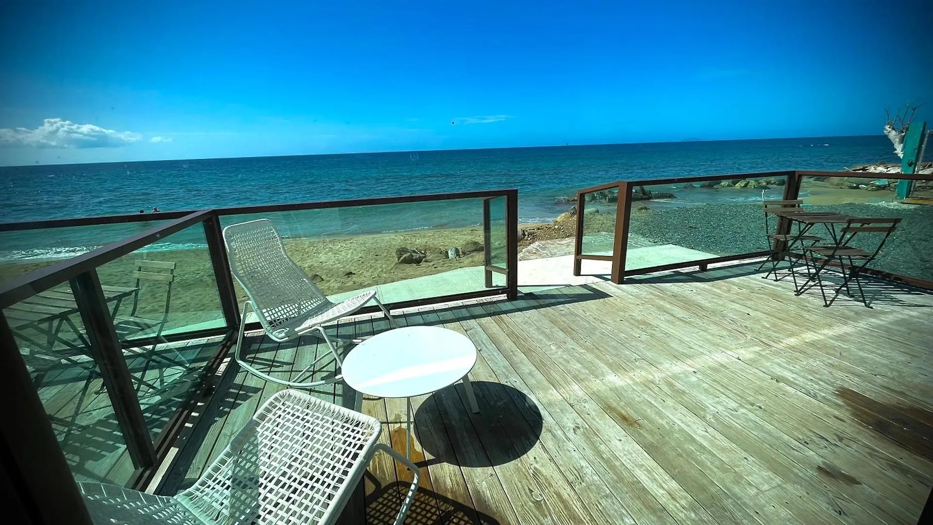 بيت ضيافة 1 Corcega Beachfront Suites رينكون